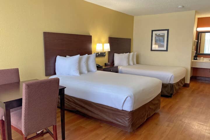 Room 4 of 14
